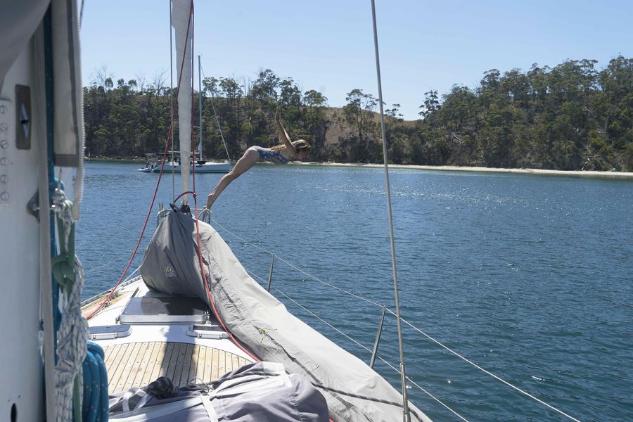 The Helsal IV crew like a swim too - Hahnee doing her swan thing